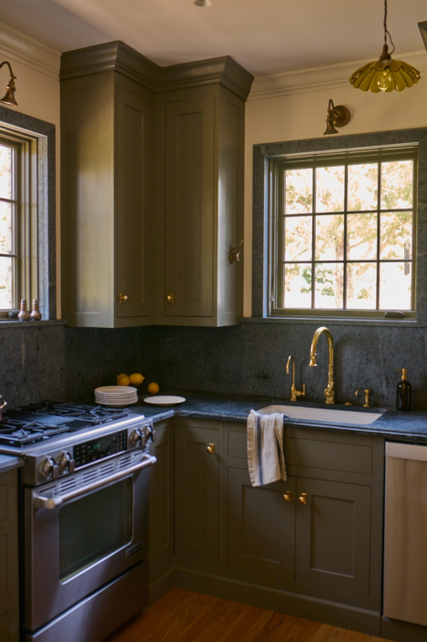 Airy Kitchen
